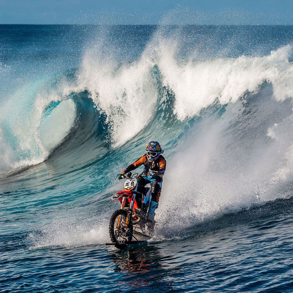 Robbie Madison motorbiking on water 