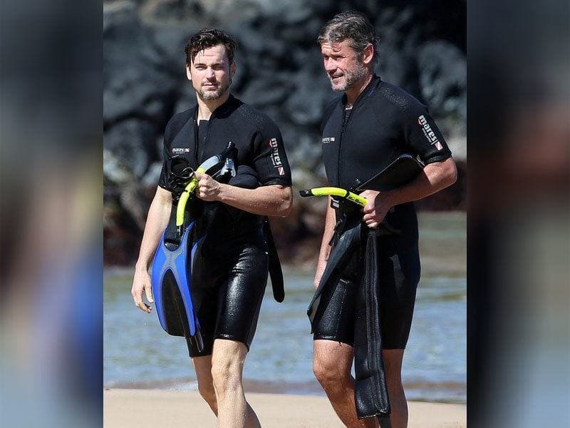 Matt Bomer and Simon Halls go snorkeling in Maui. 
