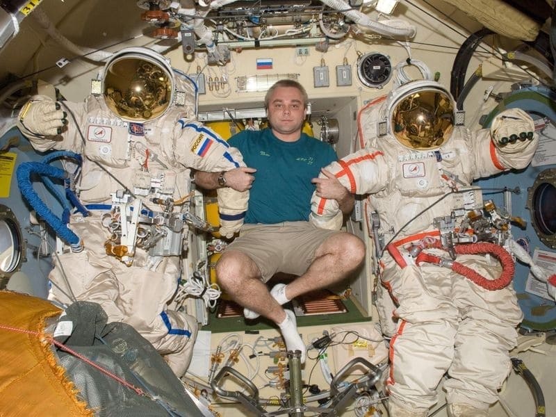 astronauts on Mir