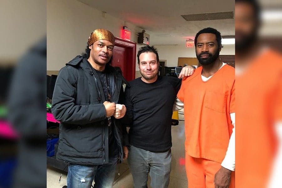 Isaac Wright Jr. with writer Hank Steinberg, and Nicholas Pinnock (Orange Prison clothes).
