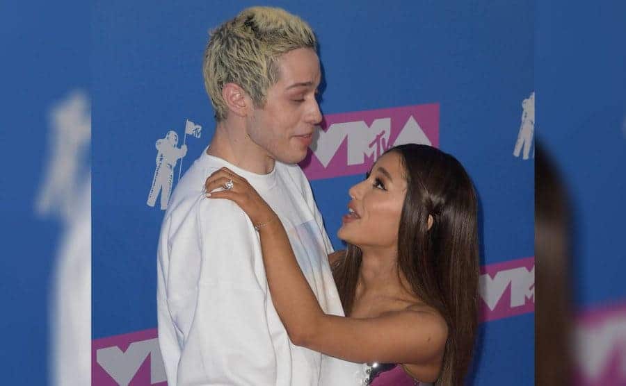 Ariana Grande shows off her engagement ring 
