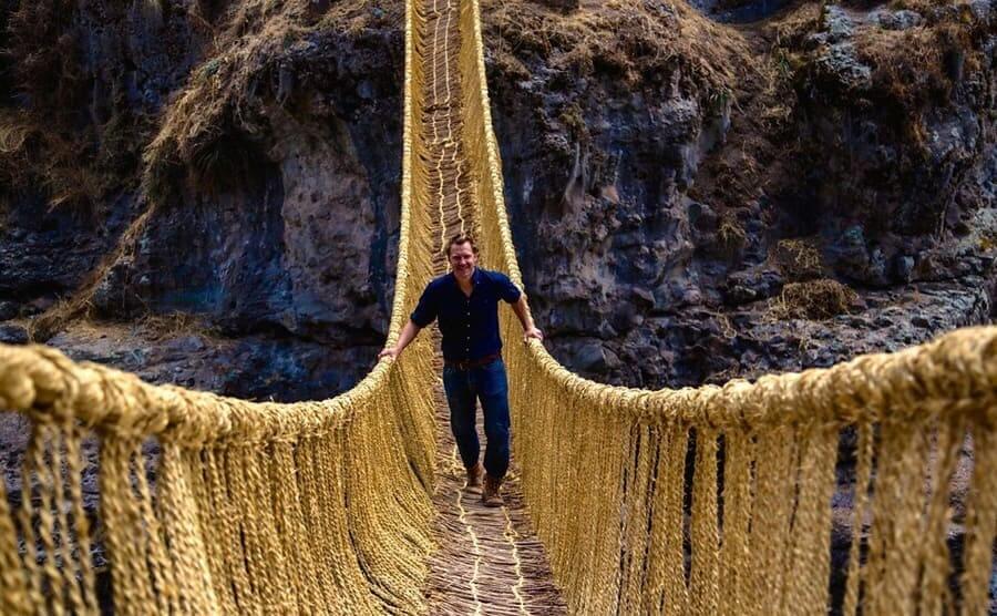 A man on the woven bridge 