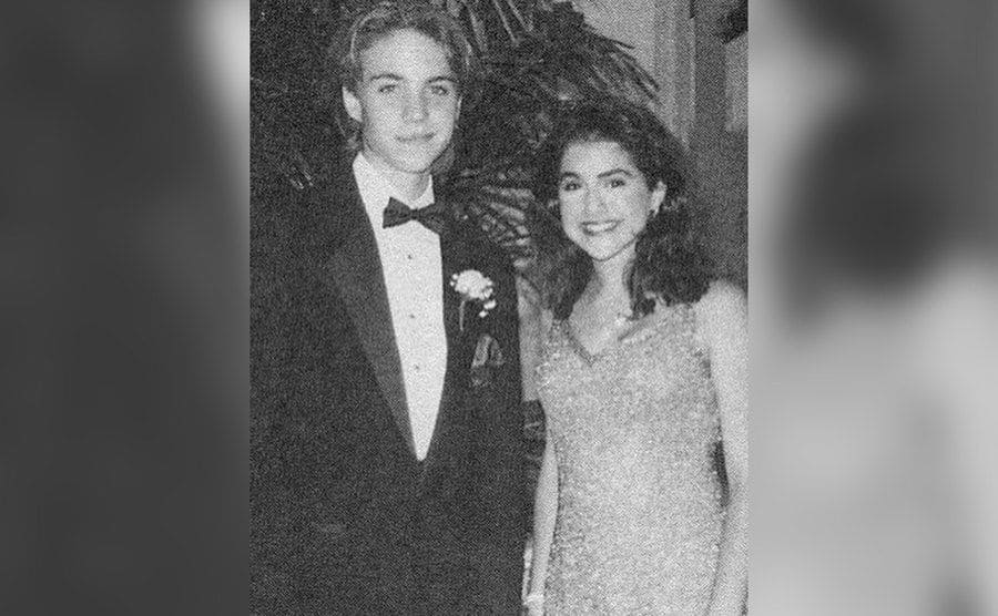 Brittney Murphy and Jonathan Brandis at her high school prom. 