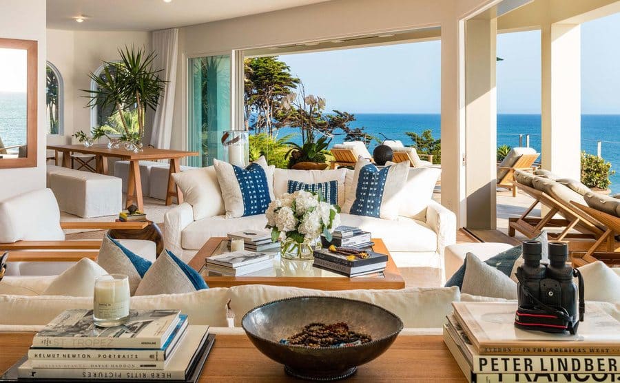 The living room is facing the beach in Crawford and Garber’s Malibu home. 