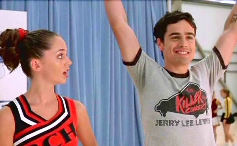 Eliza Dushku and Jesse Bradford in a scene from Bring It On. 