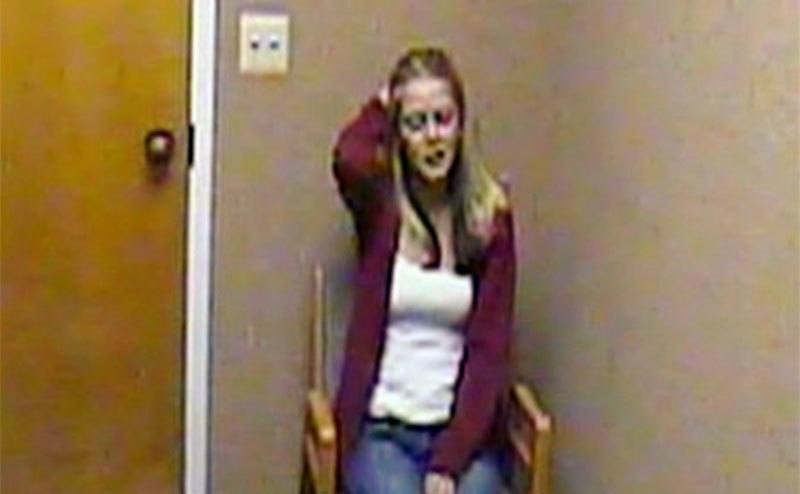 A still of Rachel at the interrogation room.