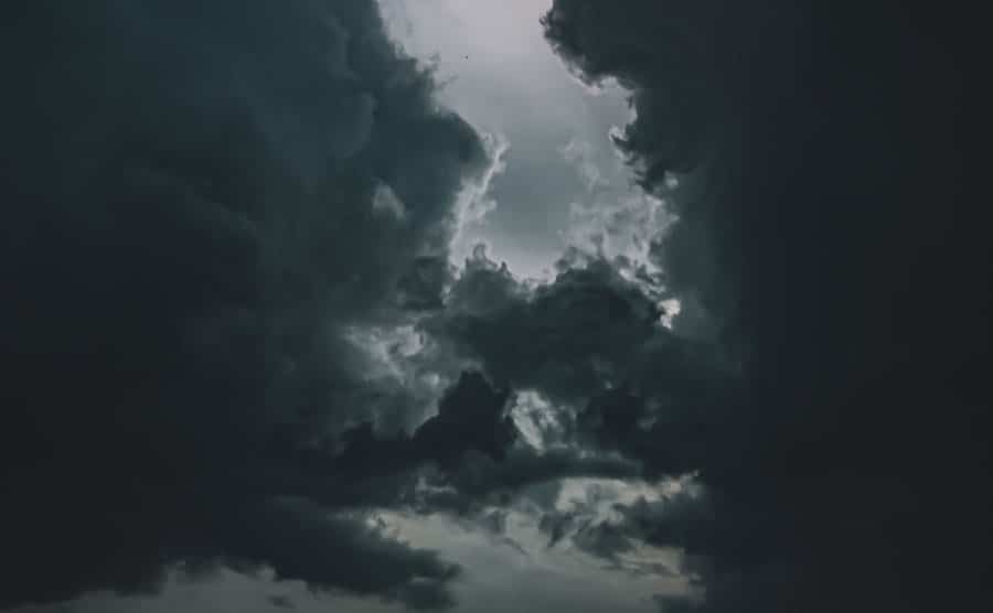 A picture of a stormy sky.