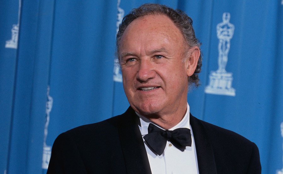 A backstage photo of Hackman at the Academy Awards.