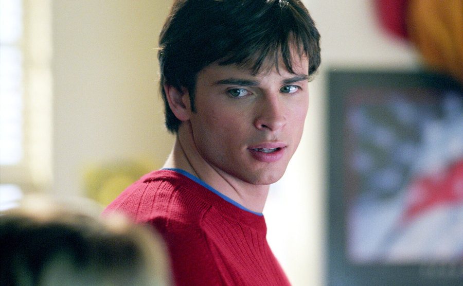 A still of Tom Welling in a scene from the show.